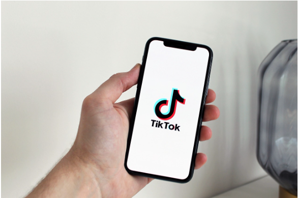 TikTok: The simplest ways to make money in Abuja with TikTok